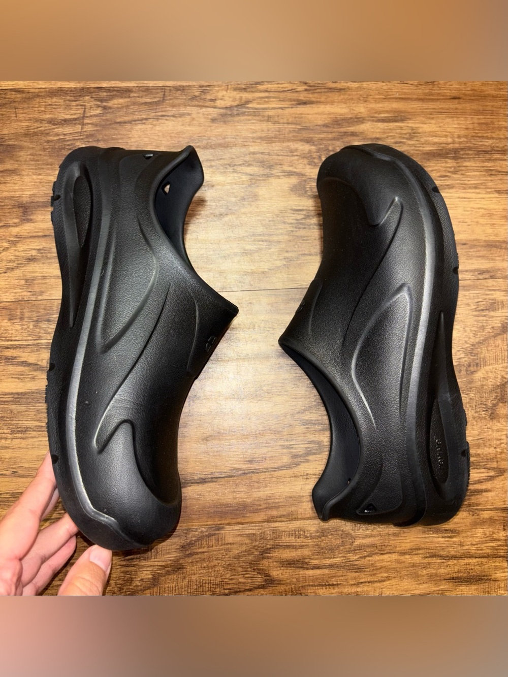 Shoes for Crews Slip Resistant Shoes Unisex Size 7 Men/9 Women